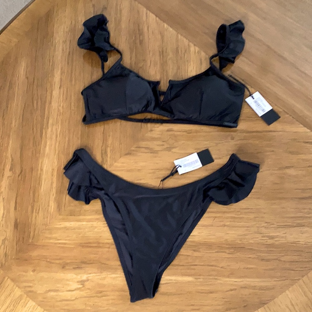 KENDALL & KYLIE RUFFLE BIKINI